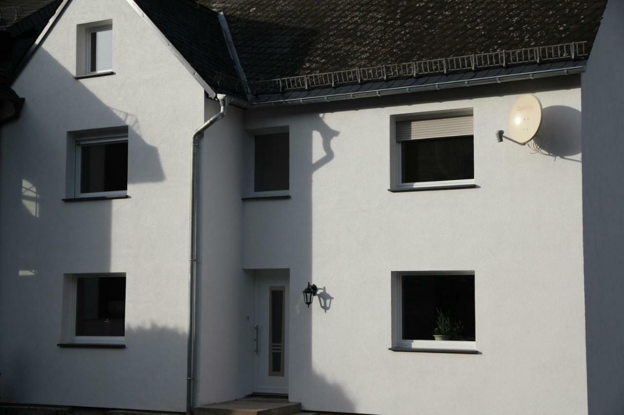 Ferienhaus Am Kreuzberg - Nuerburgring Ulmen Exterior photo